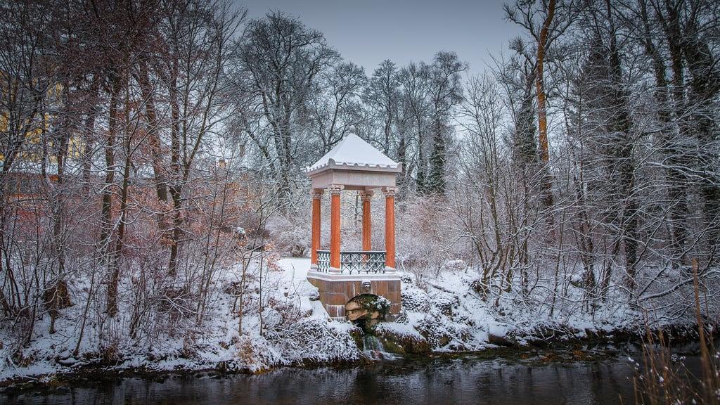 Donauquelle képe. danube donau donaueschingen river snow winter donauquelle source tempel