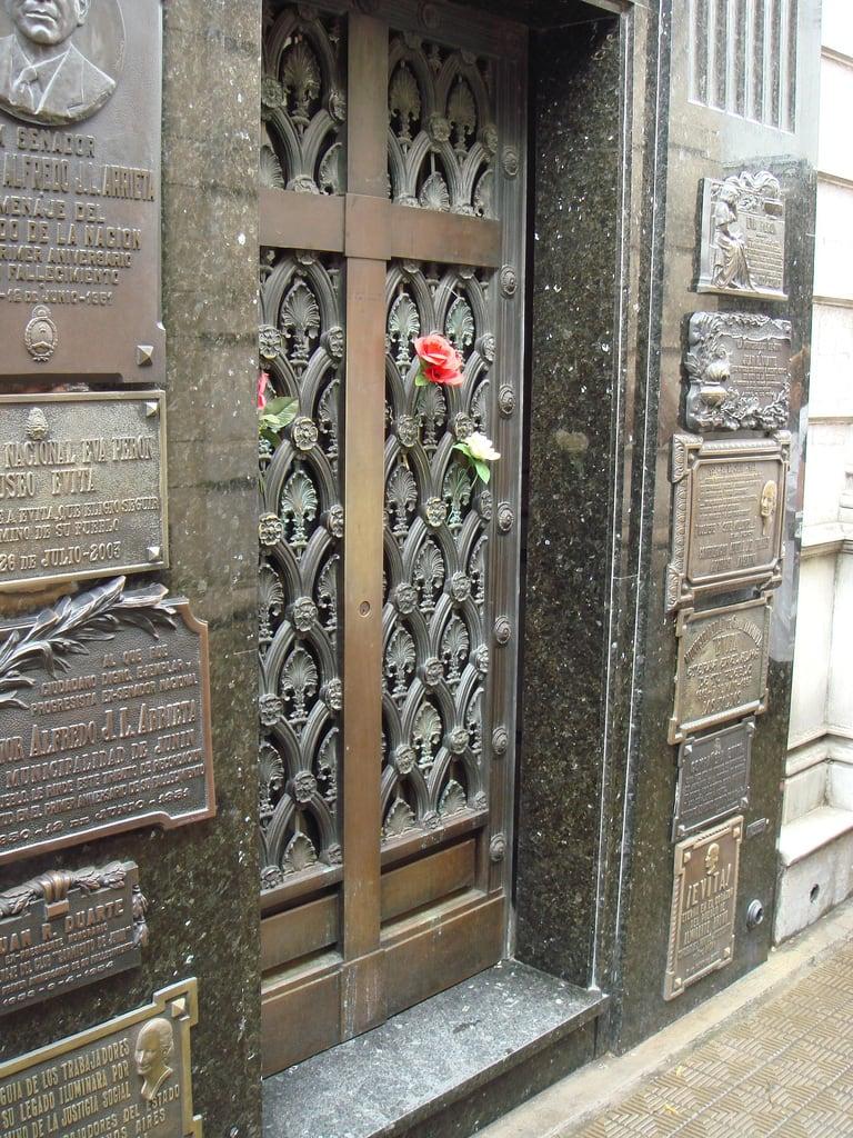 Tumba Evita görüntü. cemetery buenosaires recoleta evita