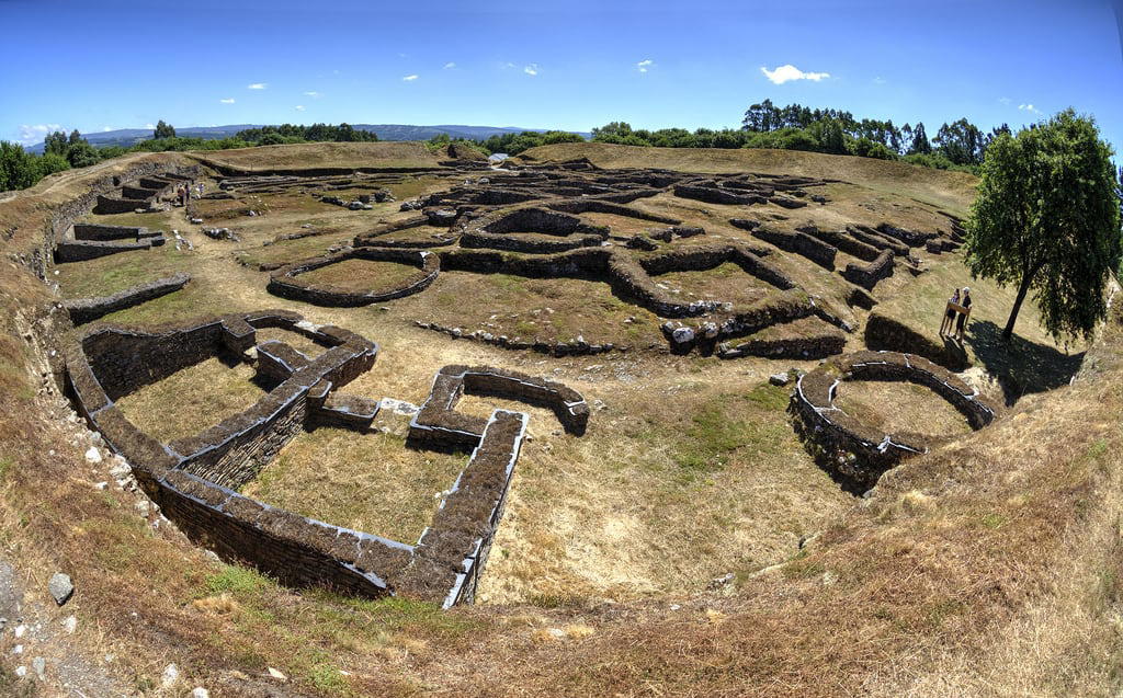 Gambar dari Castro de Viladonga. castro