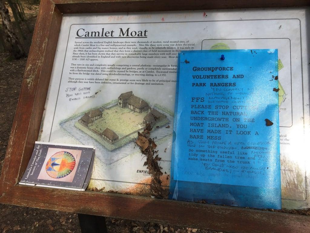 תמונה של Camlet Moat. camletmoat ffs woodlandmanagement rebuke medieval trentpark