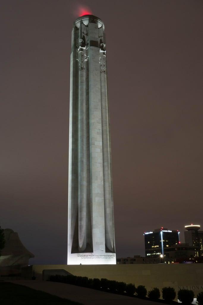 Image of Liberty Memorial. mikejensen worldwari class libertymemorial museum night longexposure