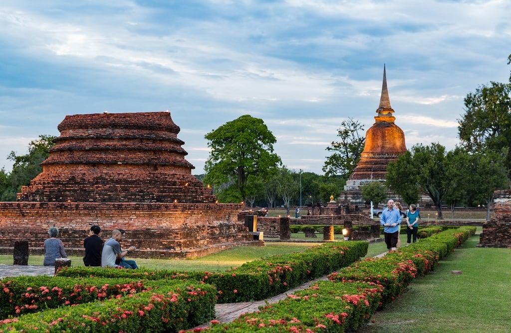 Bild av Sukhothai Historical Park. thailand sukhothai sukhothaihistoricalpark lightshow