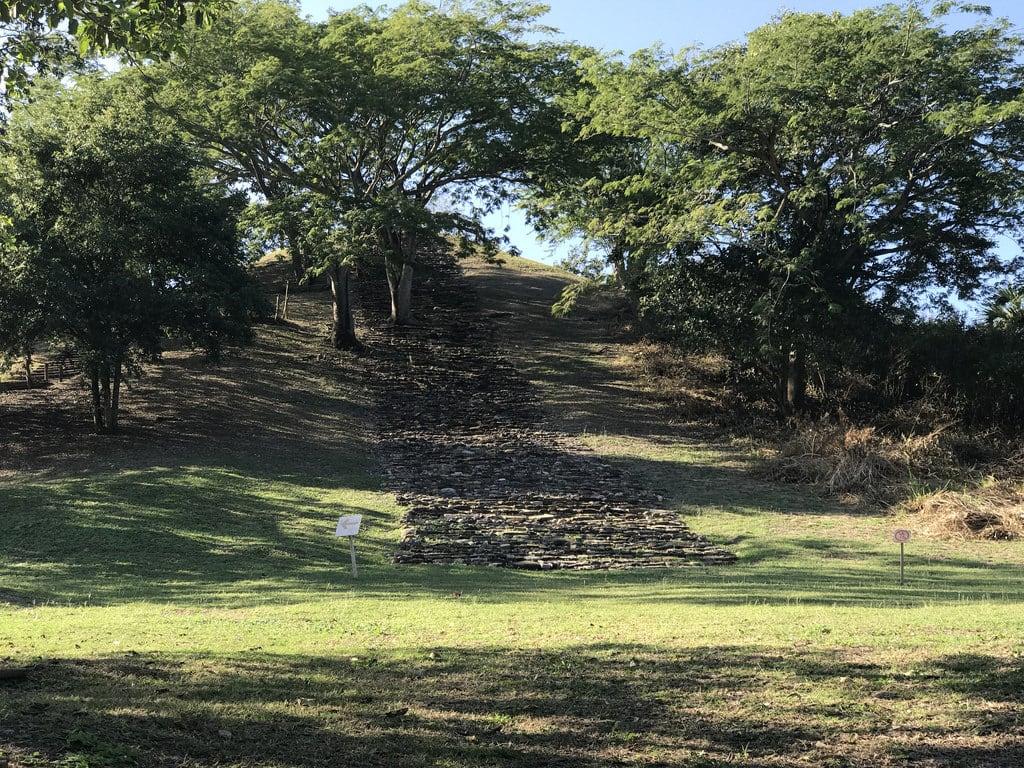 Imagen de Tamtoc. ancient ruins pyramid tamtoc tizate green huasteca huasca tarasco tamuin san luis potosí méxico