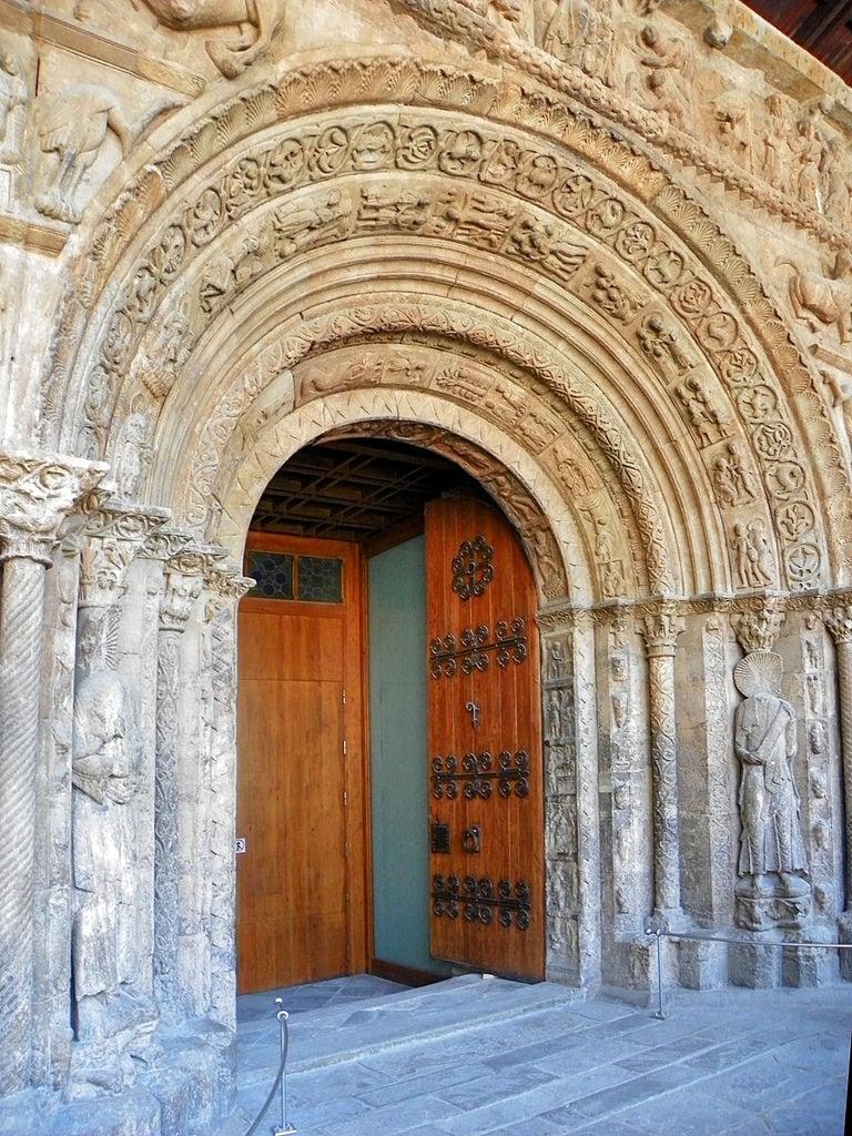 Església de Sant Pere képe. església romànic ripollès ripoll catalunya