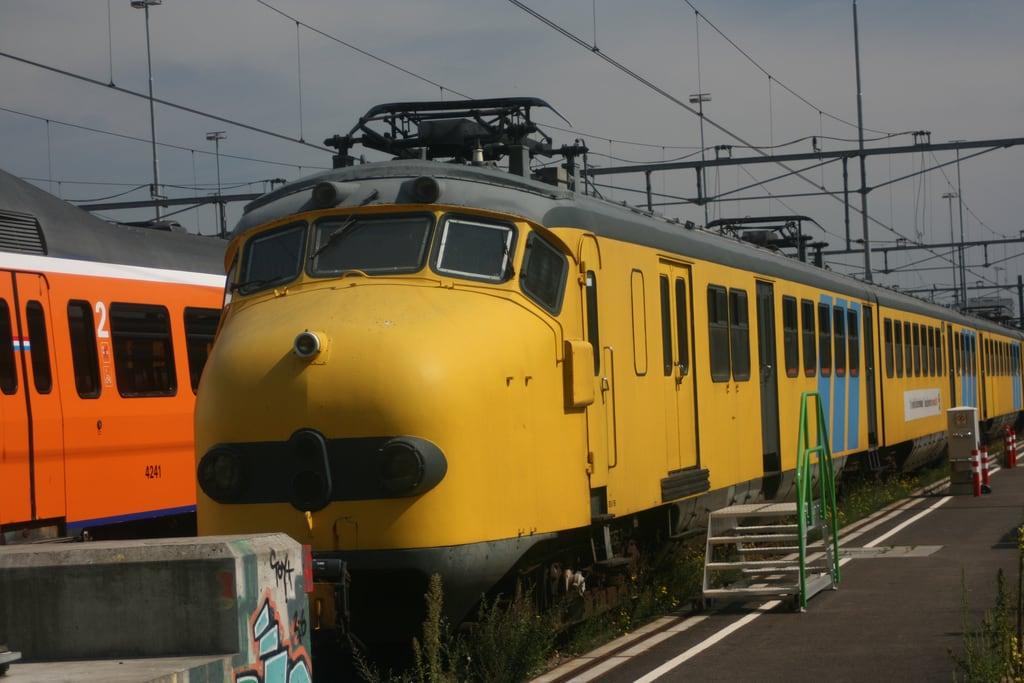 Billede af train locomotive. train nederlandsespoorwegen hondekop 766 mat54