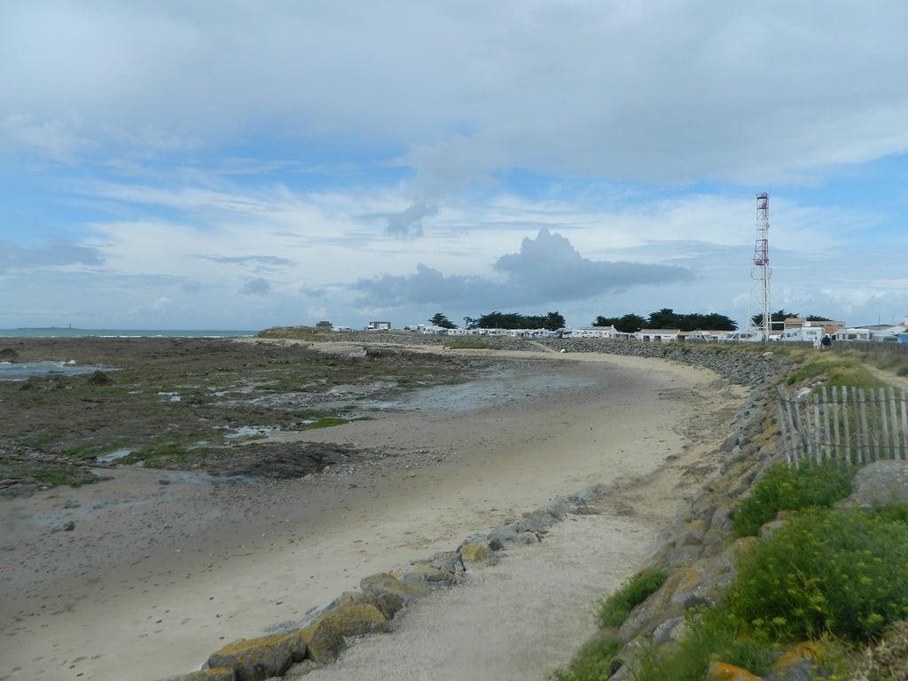 Изображение Plage de la Luzéronde. beach island noirmoutier france 2017