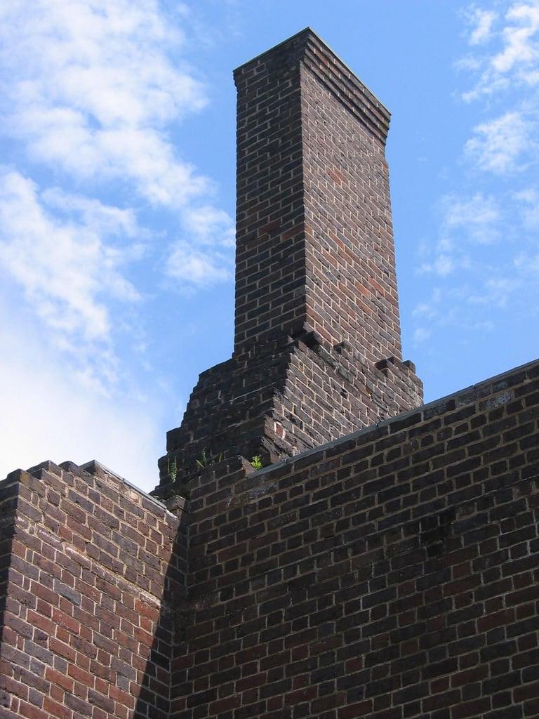 Image of Barboursville Ruins. chimney ruin va dwelling barboursville