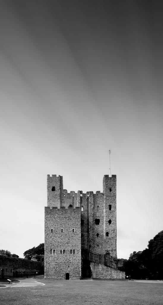 Imagine de Rochester Castle. rochester rochestercastle blackandwhite castle flickrmeet lfm:eventid=lfmroch2017 longexposure outdoors