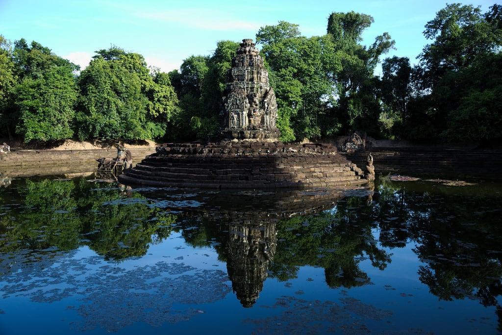 Obrázek Neak Pean Temple. neakpean ប្រាសាទនាគព័ន្ cambodia cambogia temple tempio water acqua canon eos6d 24105mm