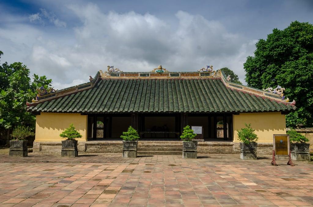 Attēls no Tomb of Minh Mang. 2017 hue sungantemple temple tombofminhmang unescoworldheritage vietnam thịxãhươngtrà thừathiênhuế vn