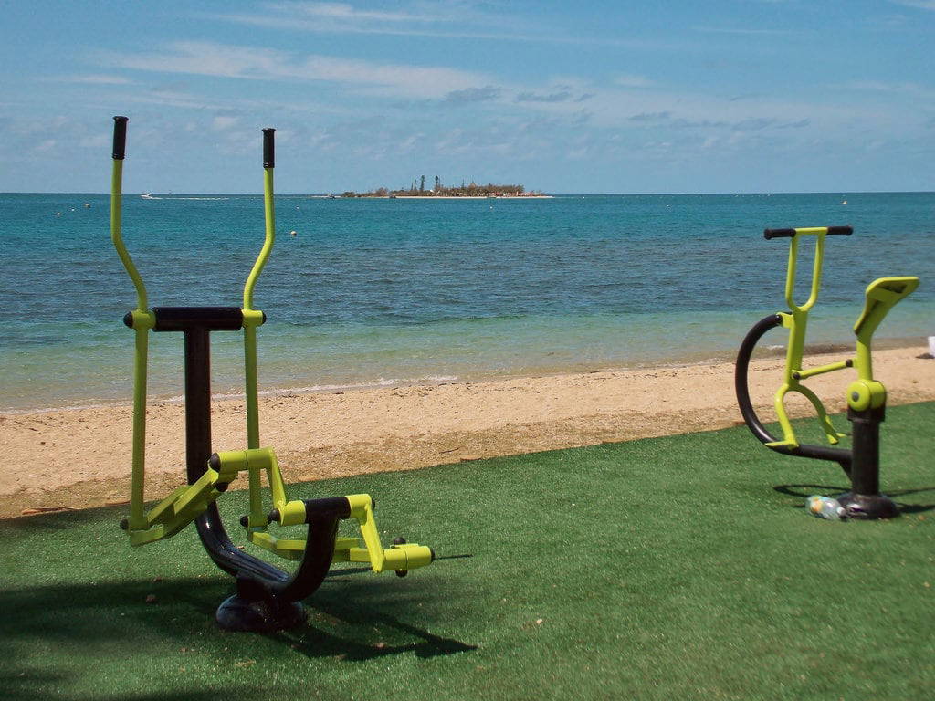 Plage De L Anse Vata Noumea 近く ニューカレドニア 水の温度 写真 ホテル近隣の地図