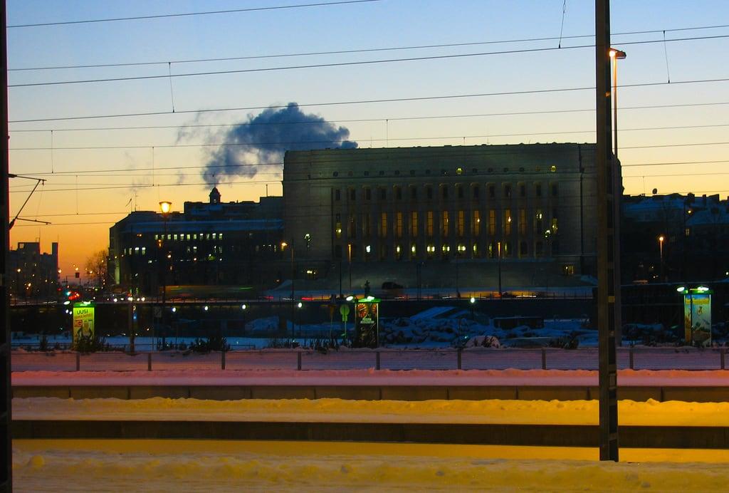 Hình ảnh của Tauno Palo. winter evening helsinki parliament parliamenthouse eduskuntatalo