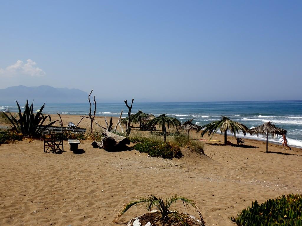 Zacharo Beach (Παραλία Ζαχάρως) Αμμώδης παραλία κοντά σε Zacháro Ελλάδα -  νερό θερμοκρασίας, φωτογραφίες, Χάρτης, κοντινά ξενοδοχεία