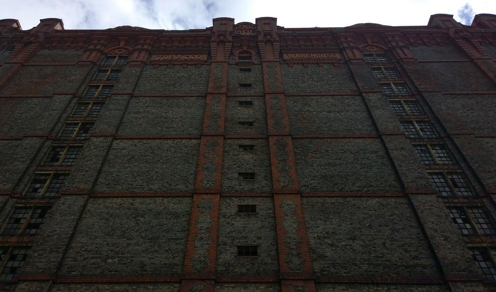 Obraz Stanley Dock Tobacco Warehouse. liverpool building architecture linearperspective