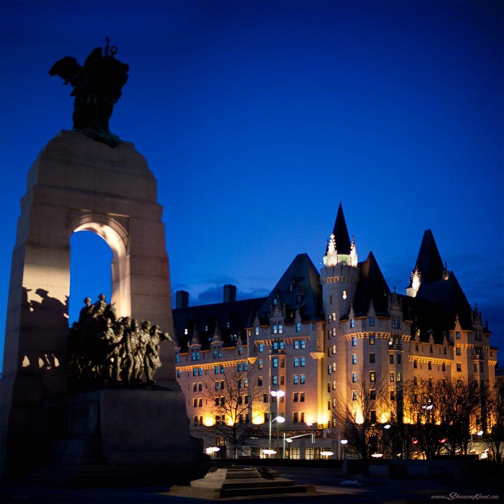 National War Memorial görüntü. hero historic landmark sculpture ottawa ontario canada ca