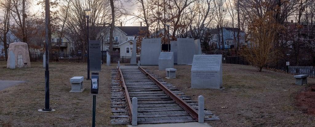 Obraz New Hampshire Holocaust Memorial. nh nhholocaustmemorial nashua newhampshire unitedstatesofamerica us