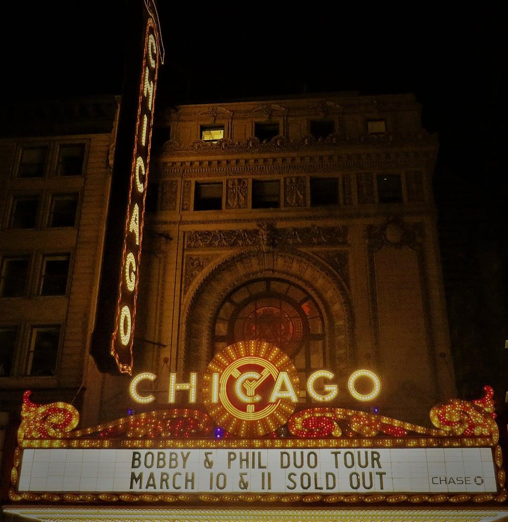 Chicago Theatre の画像. chicagotheatersoldoutbobby philbobweirphilleshgratefuldead