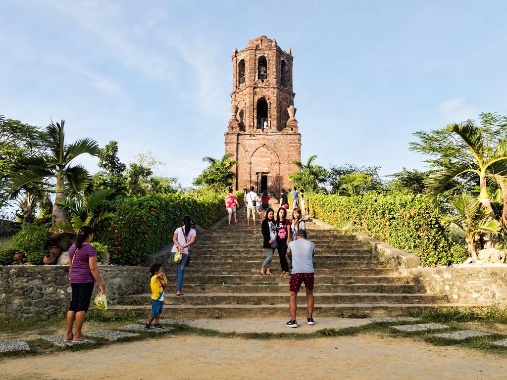 Gambar dari Bantay Bell Tower. 