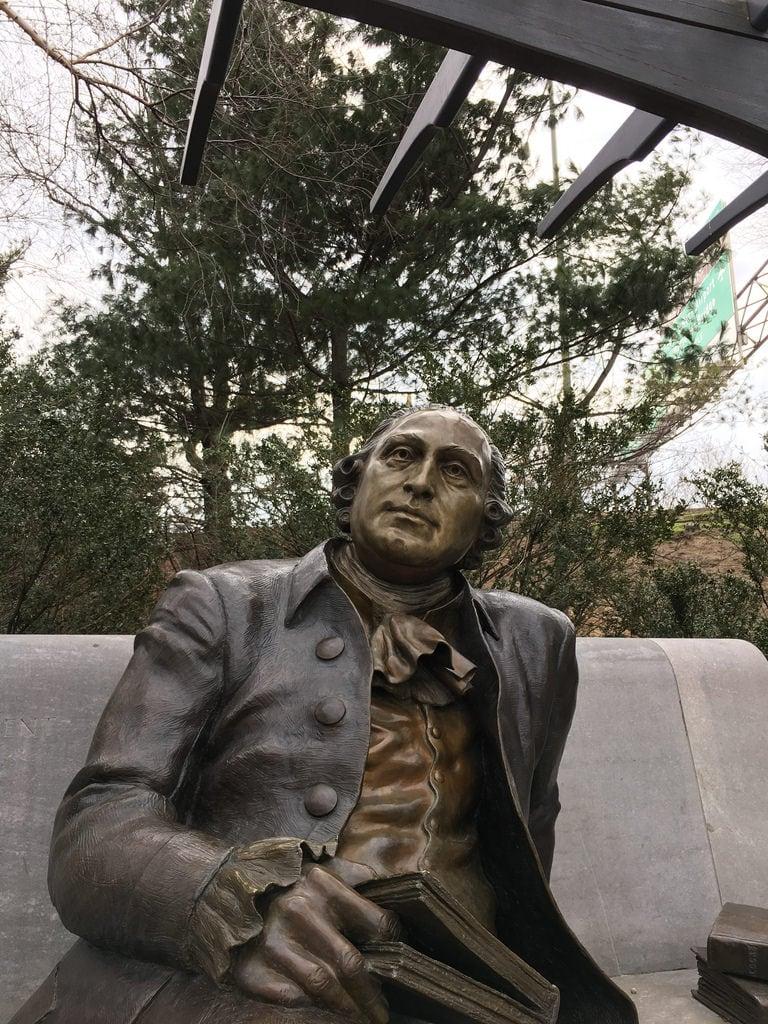 תמונה של George Mason Memorial. dc washington george mason statue sculpture publicart bronze man