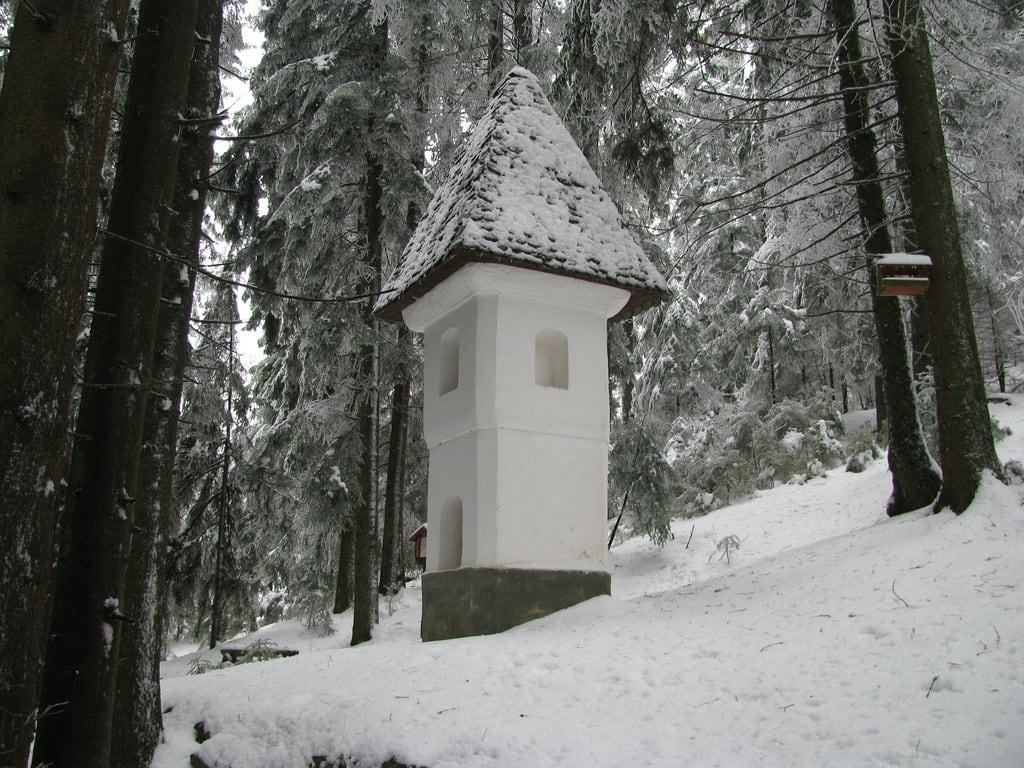 Afbeelding van Kapelica Jiblarjevega križa. winter mapping pohorje