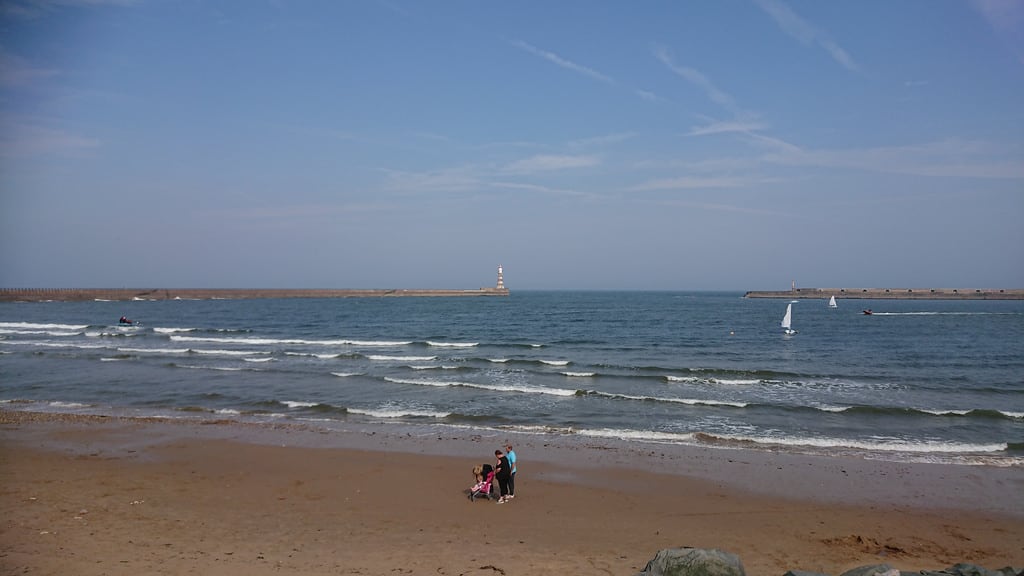 Immagine di Roker Sea Front Spiaggia con una lunghezza di 557 metri. 