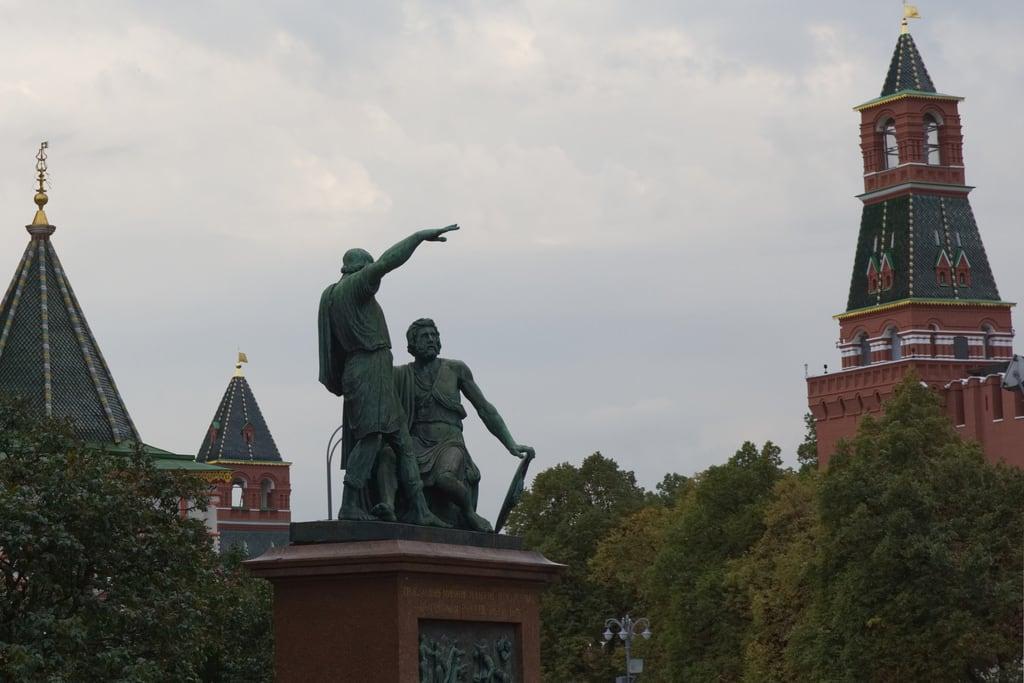 Bild von Denkmal für Minin und Poscharski. ronmacphotos moscow russia exodusavs redsquare