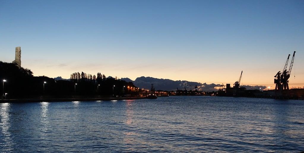 Obraz Westerplatte. gdańsk port noc geo:lon=18662020 geo:lat=54406184