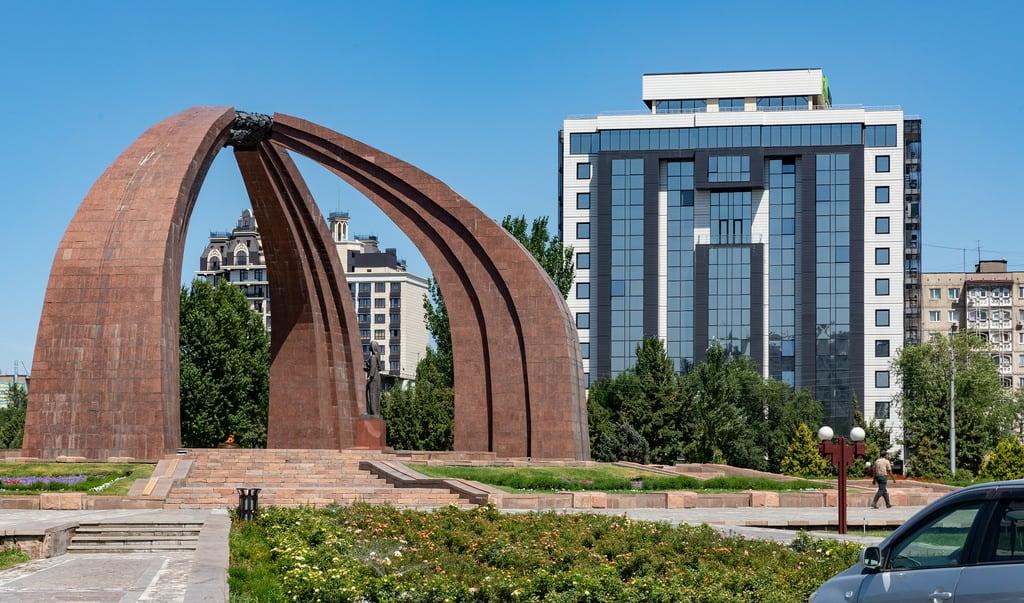 Afbeelding van Monument of Victory. bishkek kyrgyzstan monument eternalflame eternalfire