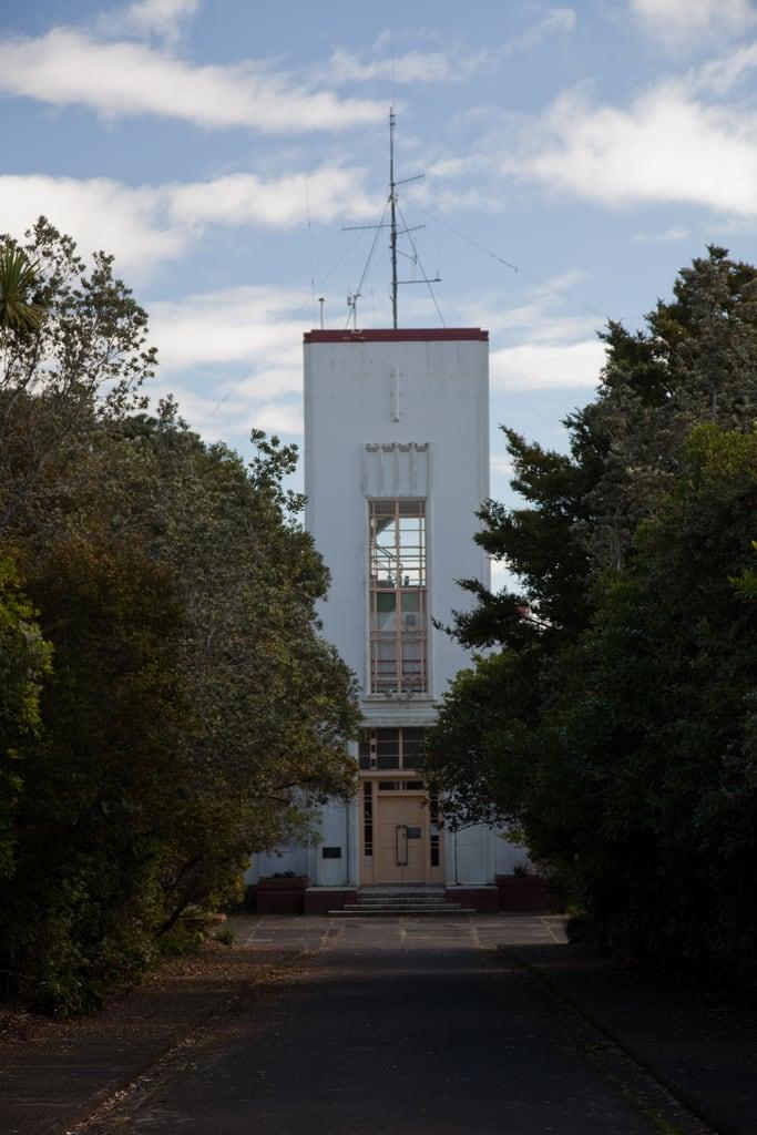 Image of Musick Point Memorial Radio Station. trees newzealand sky bluesky auckland nzl manukau musickpoint aucklandregion manukaucity musickpointreserve