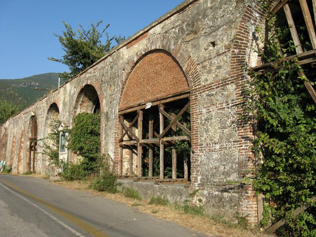 Afbeelding van Acquedotto Mediceo. pisa asciano acquedotto sangiulianoterme acquedottomediceo valledellefonti icondotti
