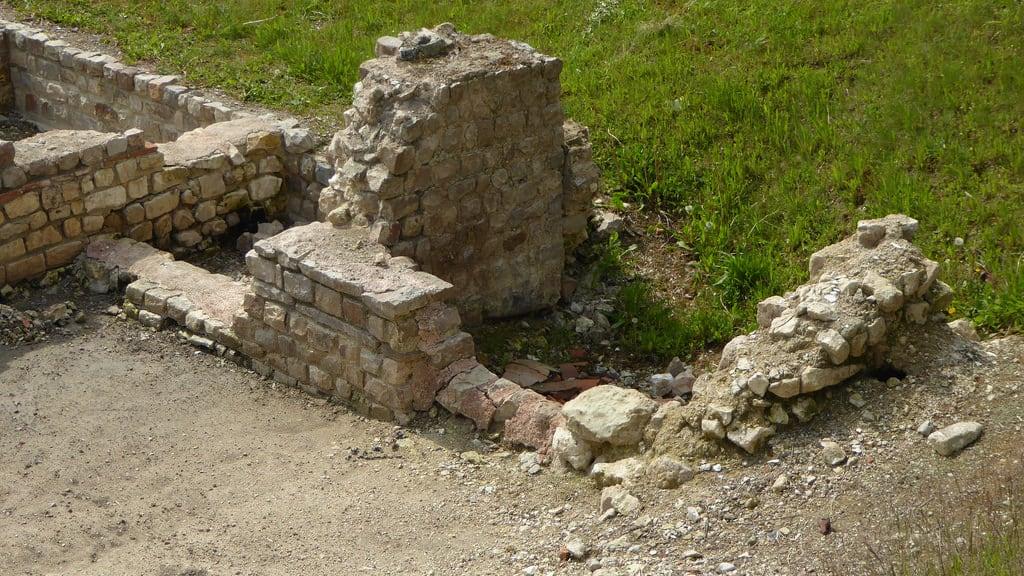 Nemetacum की छवि. arras pasdecalais hautsdefrance portenemetacum fouilles archéologie