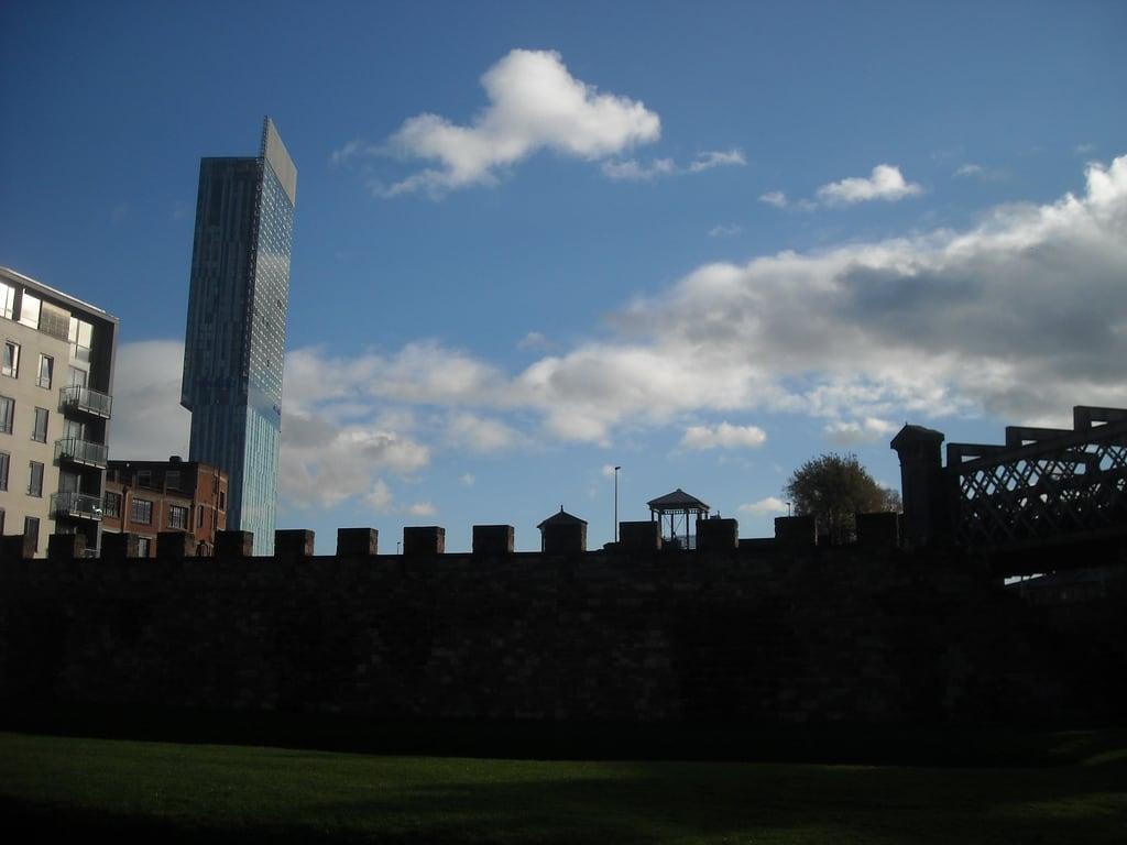 Mamucium 의 이미지. manchester castlefield 2010 hiltontower westwall greatermanchester beethamtower mamucium nikoncoolpixl16