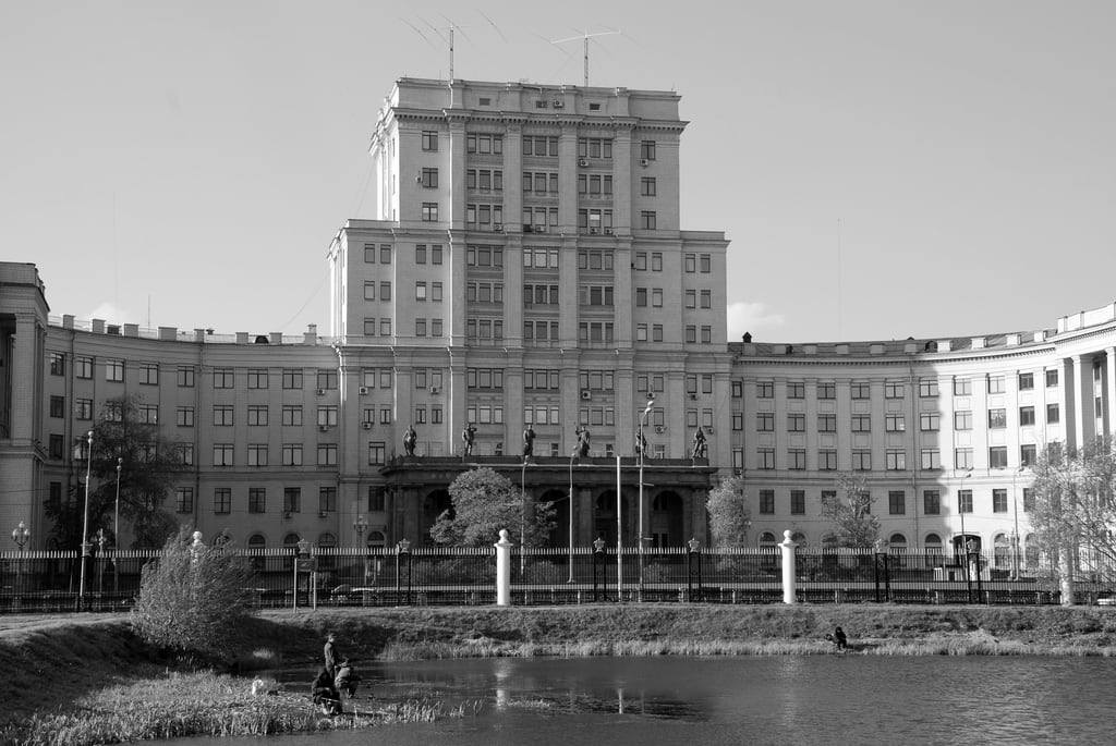 Obrázek Н.Э. Бауман. city blackandwhite bw blackwhite nikon cityscape russia moscow cityscapes moskau moscou москва город россия чб d80 nikond80 чёрнобелое