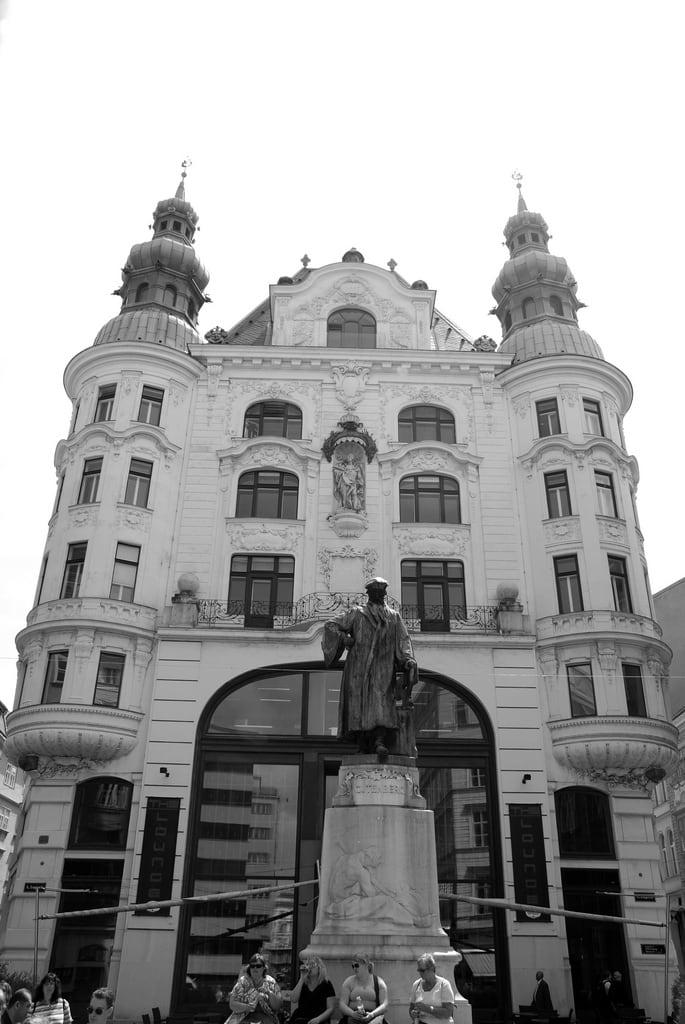 Bild av Gutenberg. vienna wien city austria nikon europe cityscape cityscapes osterreich gutenberg австрия d80 европа nikond80 вена
