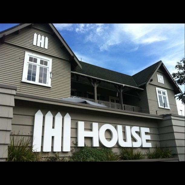 Hình ảnh của House. square squareformat iphoneography instagramapp uploaded:by=instagram foursquare:venue=1011576