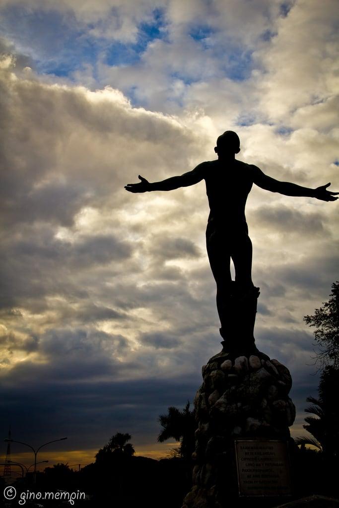Immagine di UP Oblation. oblation universityofthephilippines