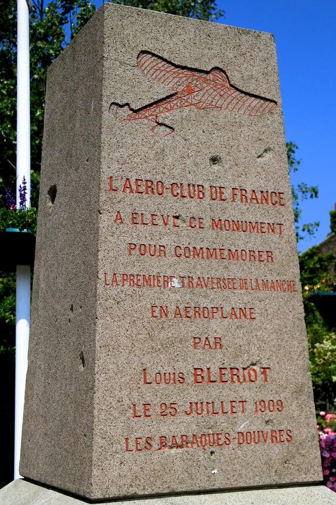 Louis Blériot képe. louis memorial calais bleriot