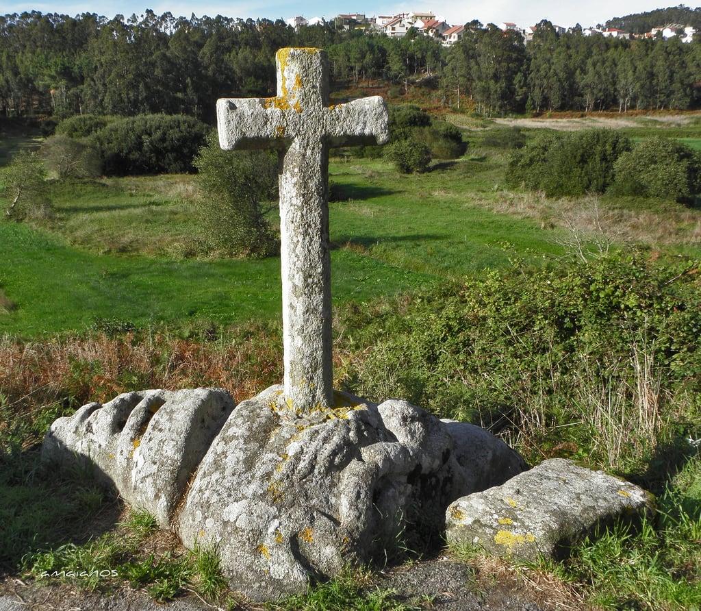 Bild av Pedra da Serpe. coruña galicia cruz cruceiro costadamorte petroglifo bergantiños serpe ponteceso arquitecturatradicionalgalega pedradaserpe