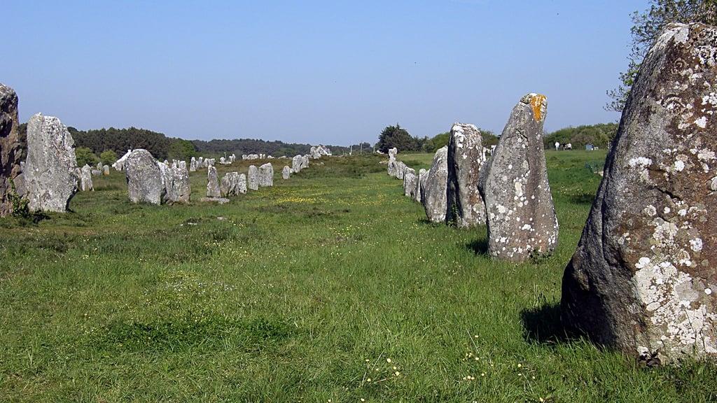 Bild von Dolmen. megalithic brittany stones menhirs morbihan carnac alignement breatgne mégalithes olibac mmxi olympussp560uz bretagne2011