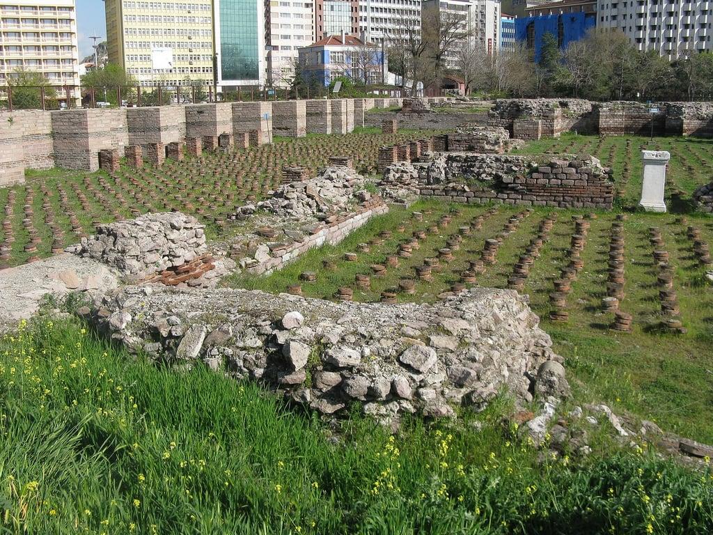 Roman Baths görüntü. turkey ruins roman baths ankara турция бани анкара римские