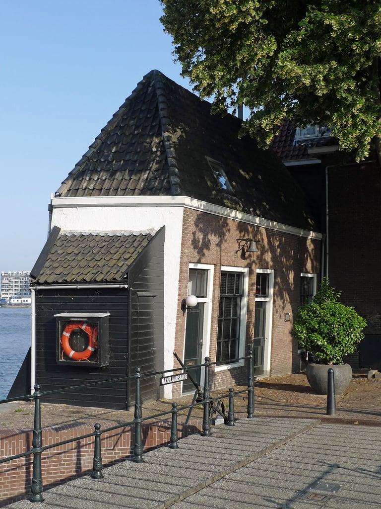 Zakkendragershuisje 的形象. netherlands nederland dordrecht rijksmonument zakkendragershuisje mazelaarsstraat rm13544