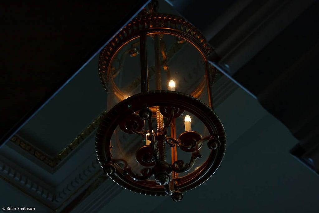 Attēls no Chirk Castle. lamp wales candles illumination lantern nationaltrust lightfitting chirkcastle vframe