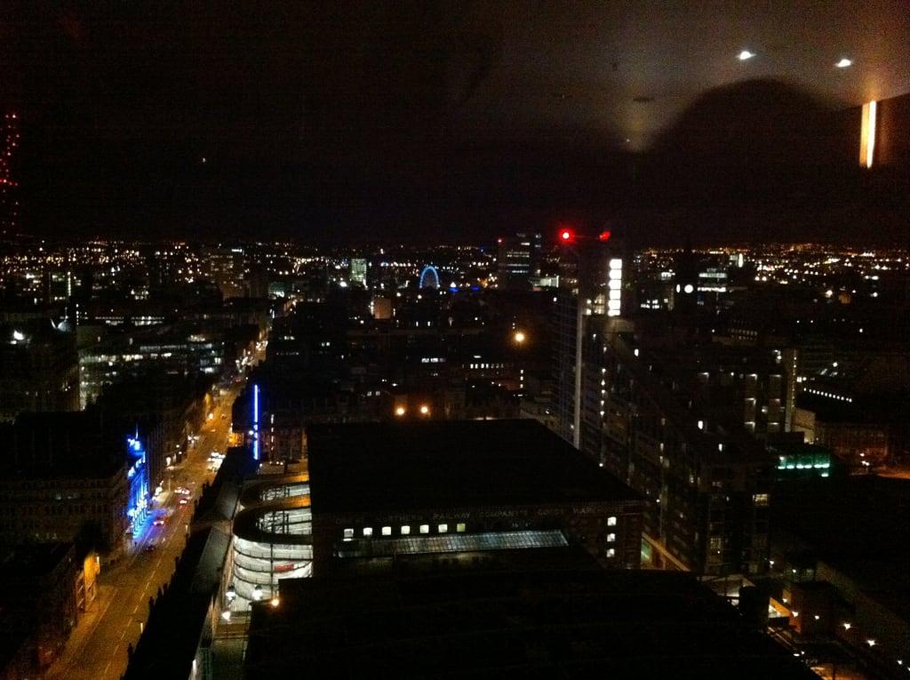 Kuva Deansgate. city panorama manchester dusk hilton deansgate cloud23