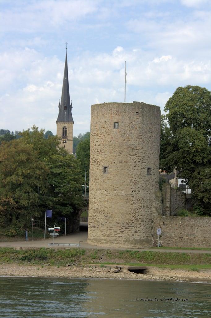 Obraz Scharfer Turm. river germany deutschland europa turm rhein rheinland pfalz hexenturm mittelrhein rhens scharfer