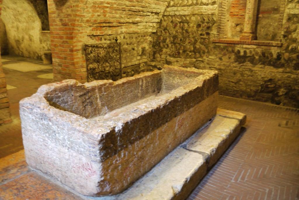 Tomba di Giulietta の画像. italy museum panasonic verona 出遊 tombadigiulietta dmcgf1