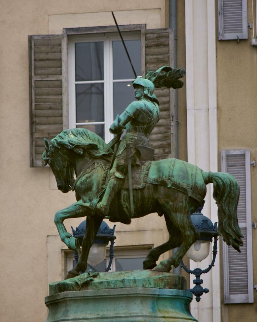 Statue René II の画像. france statue europe nancy statuary lorraine meurtheetmoselle osm:way=44047474