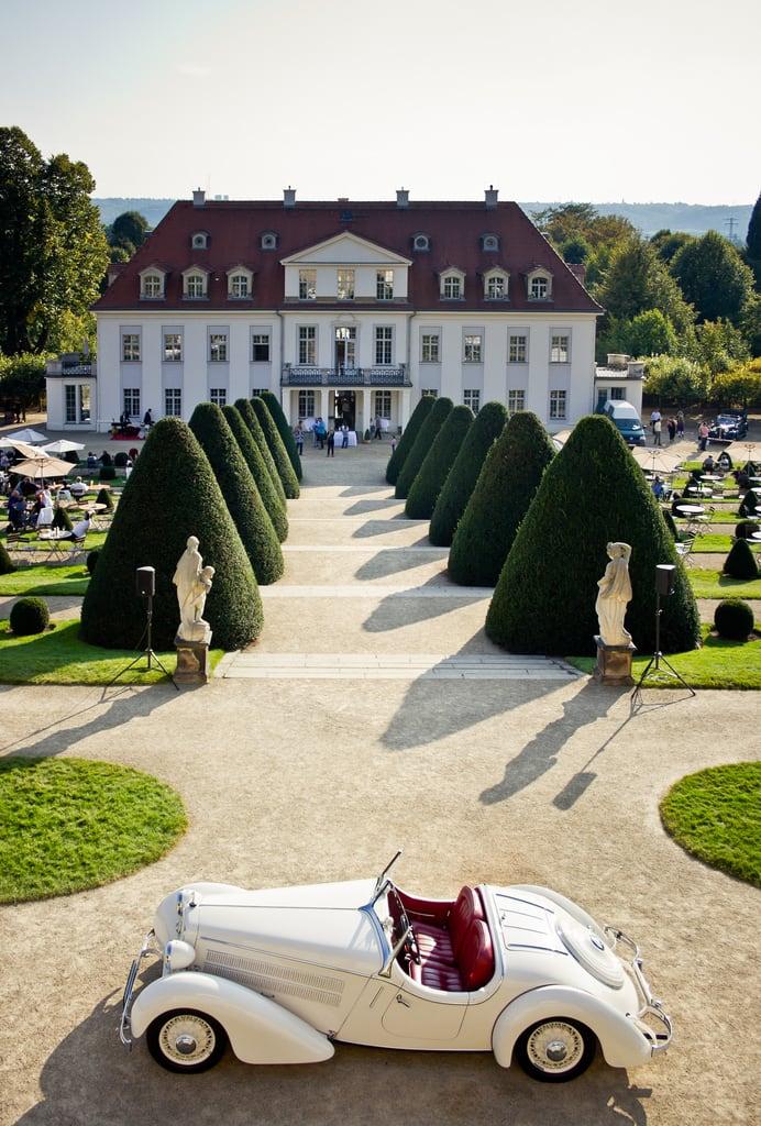Schloss Wackerbarth képe. classic car vintage oldtimer audi autounion roadster 225 concoursdelegance radebeul schloswackerbarth