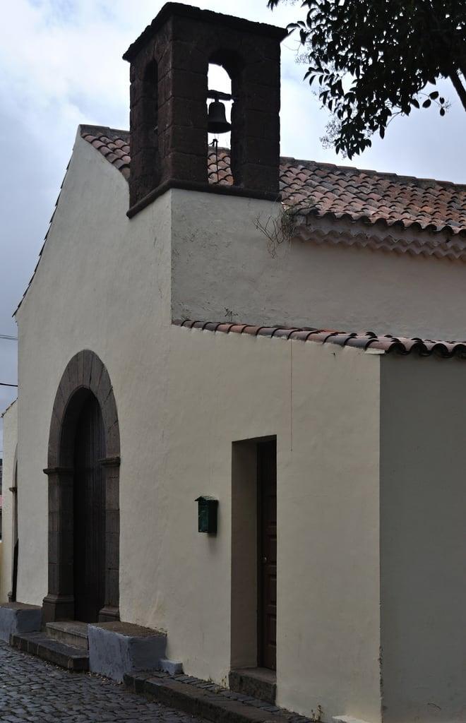 Зображення Iglesia de San Lázaro. edificio iglesia tenerife wiki bic diurna