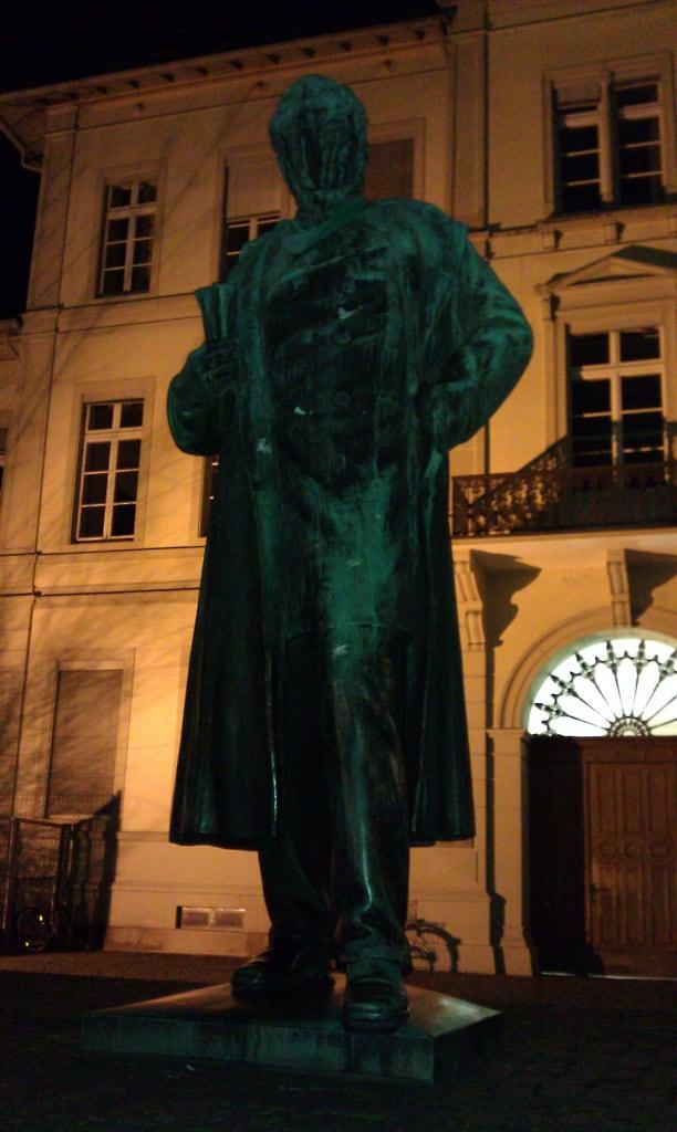 Obraz Bunsenstatue. statue platz heidelberg bunsen