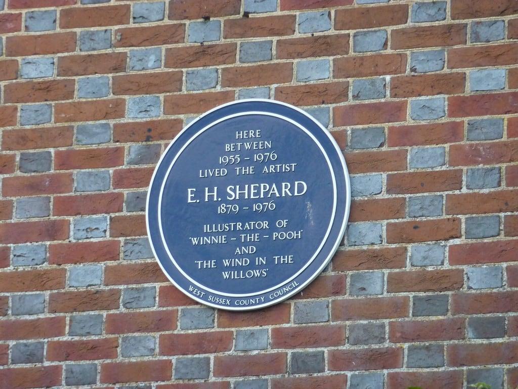 Зображення E. H. Shepard. plaque openplaques:id=1371